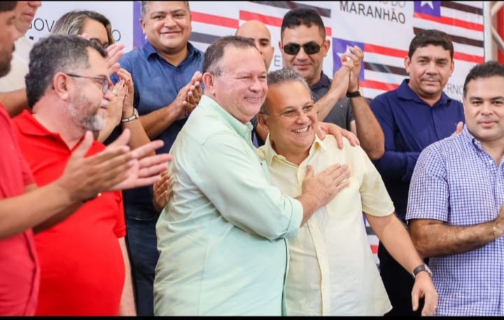 Leia mais sobre o artigo *O POVO RECEBE EM FESTA O GOVERNADOR BRANDÃO EM SANTA HELENA PARA INAUGURAÇÃO DE OBRAS COM A PRESENÇA DO PREFEITO ZEZILDO, VICE- PREFEITO JOÃOZINHO PAVÃO, VEREADORES E SECRETARIADO.*