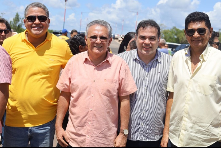 Leia mais sobre o artigo *Prefeito Zezildo Almeida e Vice-Prefeito Joãozinho Pavão lideram comitiva helenense para prestigiar a inauguração da Ponte Central Bequimão instalada na MA.211.*