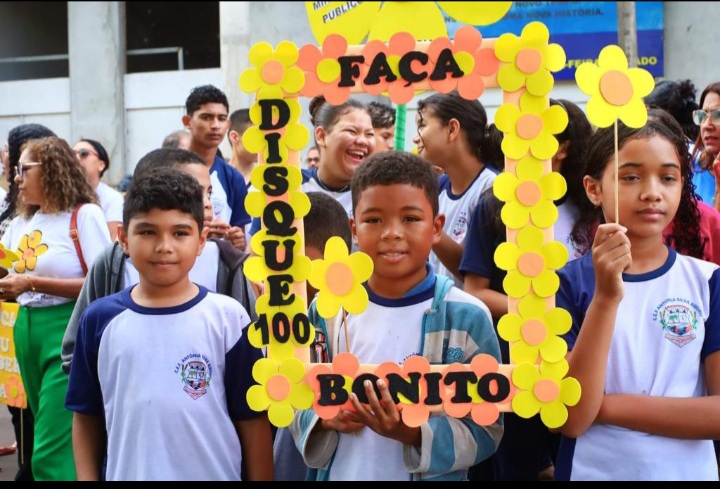 Leia mais sobre o artigo *A Blitz de Conscientização em alusão ao Dia de Combate a Exploração Sexual contra Crianças e Adolescentes realizada ontem, em Santa Helena MA, contou com o apoio massivo da população. DENUNCIE DISQUE 100*