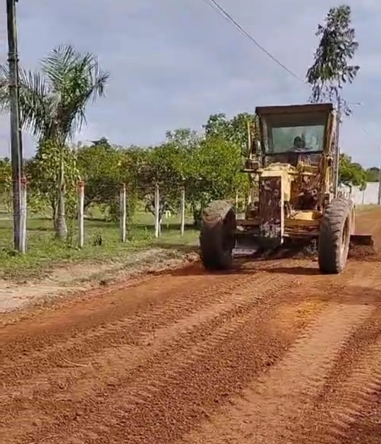Leia mais sobre o artigo *Infraestrutura em ação: Obras de empiçarramento do povoado da Mangabeira em Santa Helena-MA avançam*