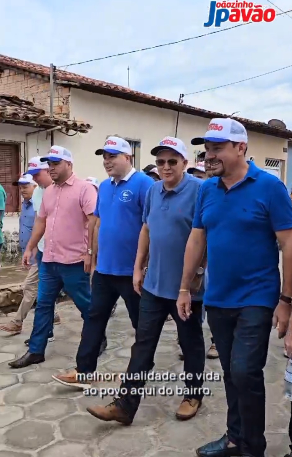 Leia mais sobre o artigo *Vice-prefeito Joãozinho Pavão vistoria obra de drenagem profunda no Bairro da Boa Esperança.*