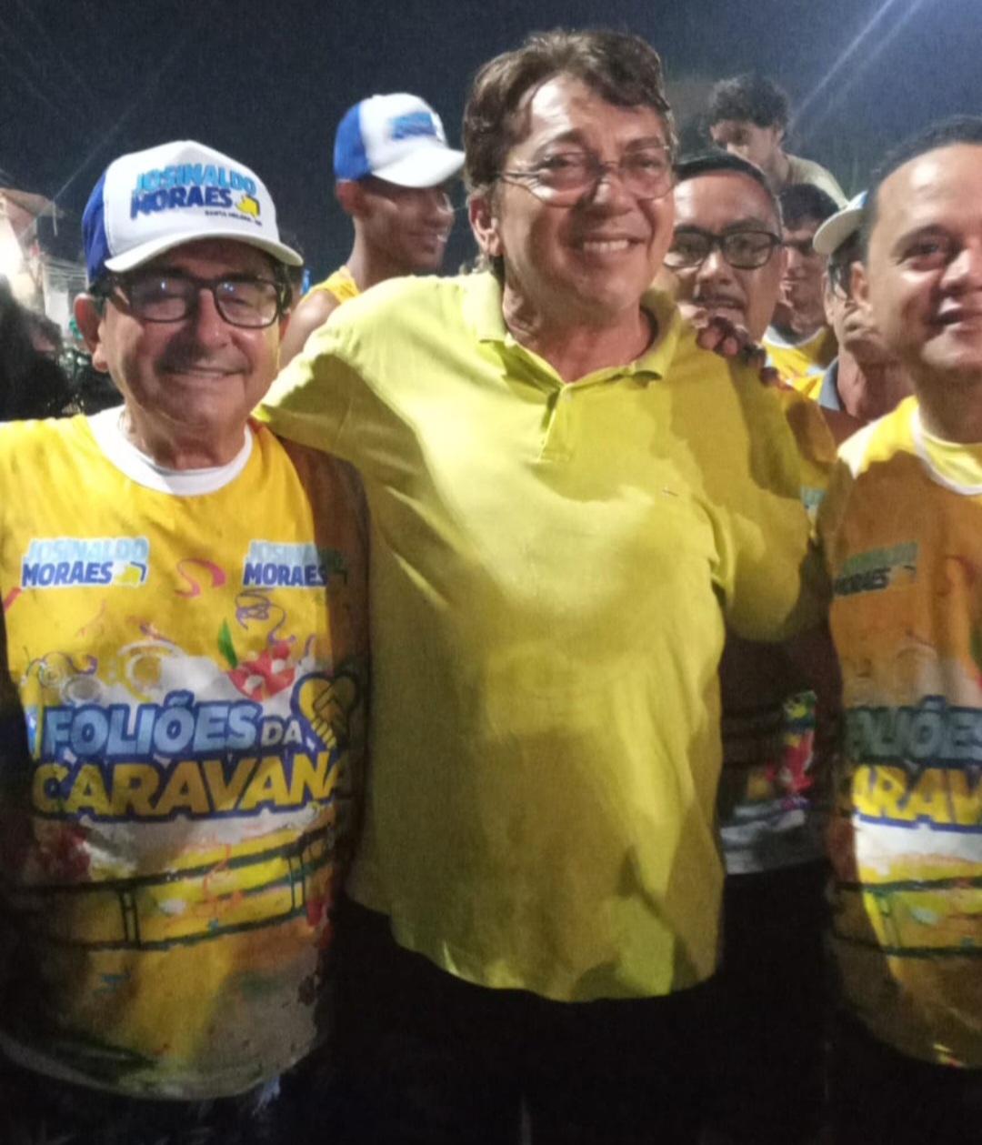 No momento, você está visualizando *Carnaval em Santa Helena encerra mais uma vez como o maior e melhor da Baixada e foi todo patrocinado pela Prefeitura Municipal. Em contrapartida o Deputado Hemetério Weba que apoia Josinaldo Moraes faz críticas severas mesmo sem destinar nenhuma ajuda apesar de ter recebido a verba de quase meio milhão para o Canaval nos Municípios*