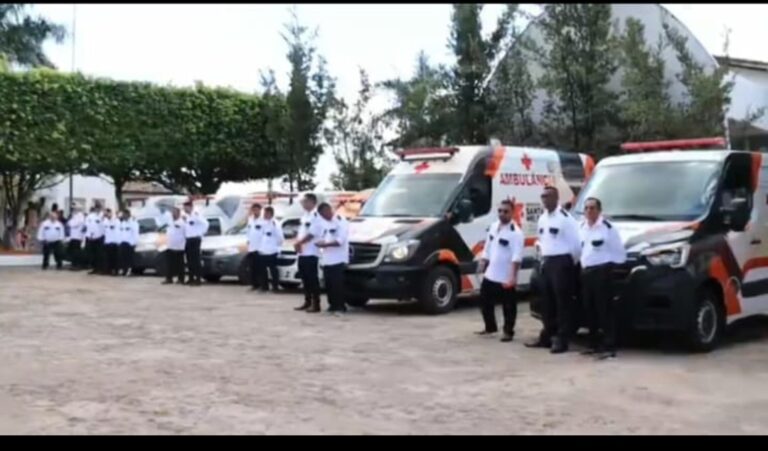 Leia mais sobre o artigo *Santa Helena se destaca no atendimento de Saúde na Baixada Maranhense com sete ambulâncias, dando suporte até para municípios adjacentes.*