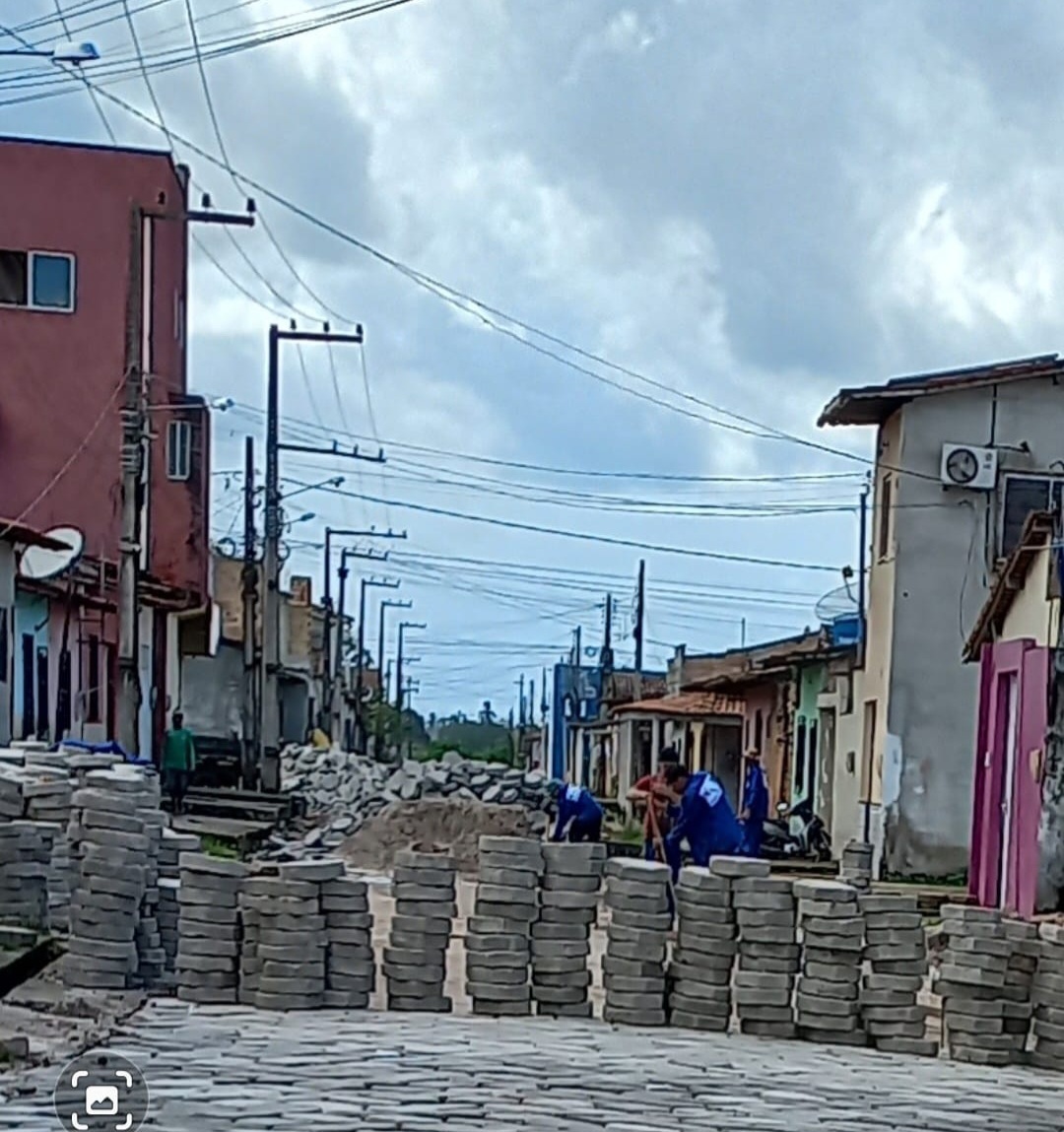 No momento, você está visualizando *As Obras seguem a  todo vapor em Santa Helena, com isso Sociedade helenense vem demonstrando muita satisfação com a Gestão Zezildo Almeida*