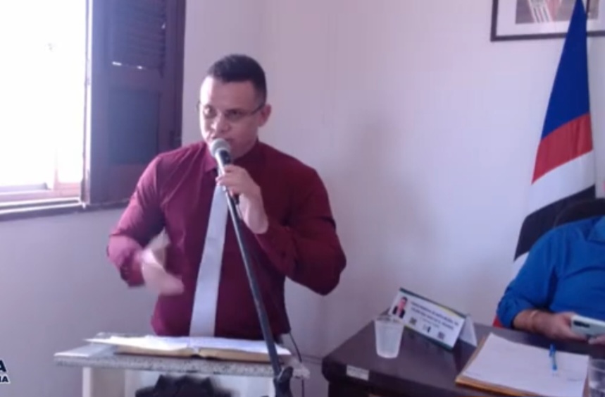 No momento, você está visualizando *Vereador contra a população! Santa Helena tem. Mais uma de Bráz Amaral*