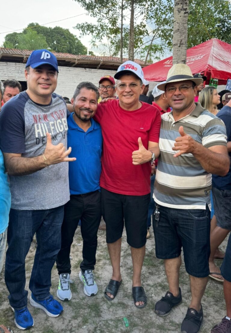 Leia mais sobre o artigo *Em clima de festa o  pré-candidato, Jurandi Mendonça (PL) arrasta multidão em comemoração do seu aniversário em SantaHelena-MA.*