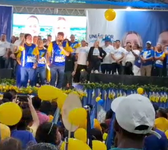 Leia mais sobre o artigo *Bufão Webistas de oposição  desconsidera a verdade da pesquisa eleitoral para Prefeitura Helenense encabeçada por Joãozinho Pavão, mas não apresenta outro resultado.*