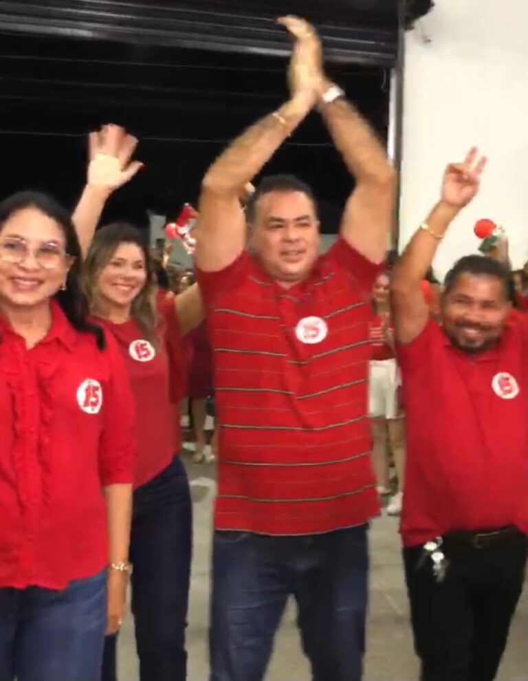 Leia mais sobre o artigo *Helena Pavão a maior liderança política de Santa Helena,  demonstra mais uma vez sua força, reunindo uma multidão de mulheres alinhadas com o projeto do candidato Joãozinho Pavão (MDB-15).*