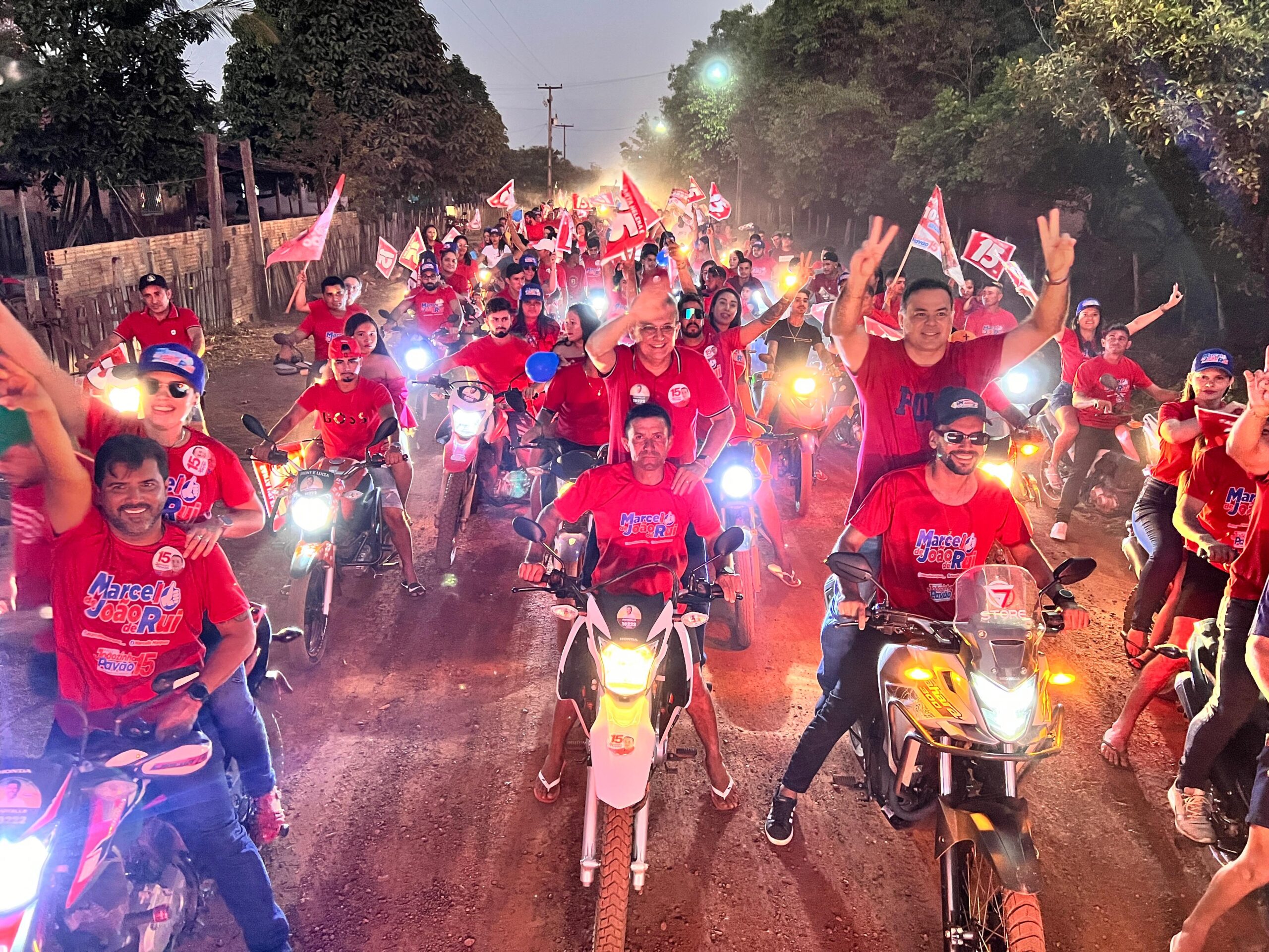 No momento, você está visualizando *Candidatos da Coligação A Força do Povo Joãozinho Pavão e Jurandi Mendonça intensificam visitas em povoados, comunidades e bairros realizando reuniões com apoiadores, eleitores e coordenação de campanha e fecham a semana com grande motoceata.*