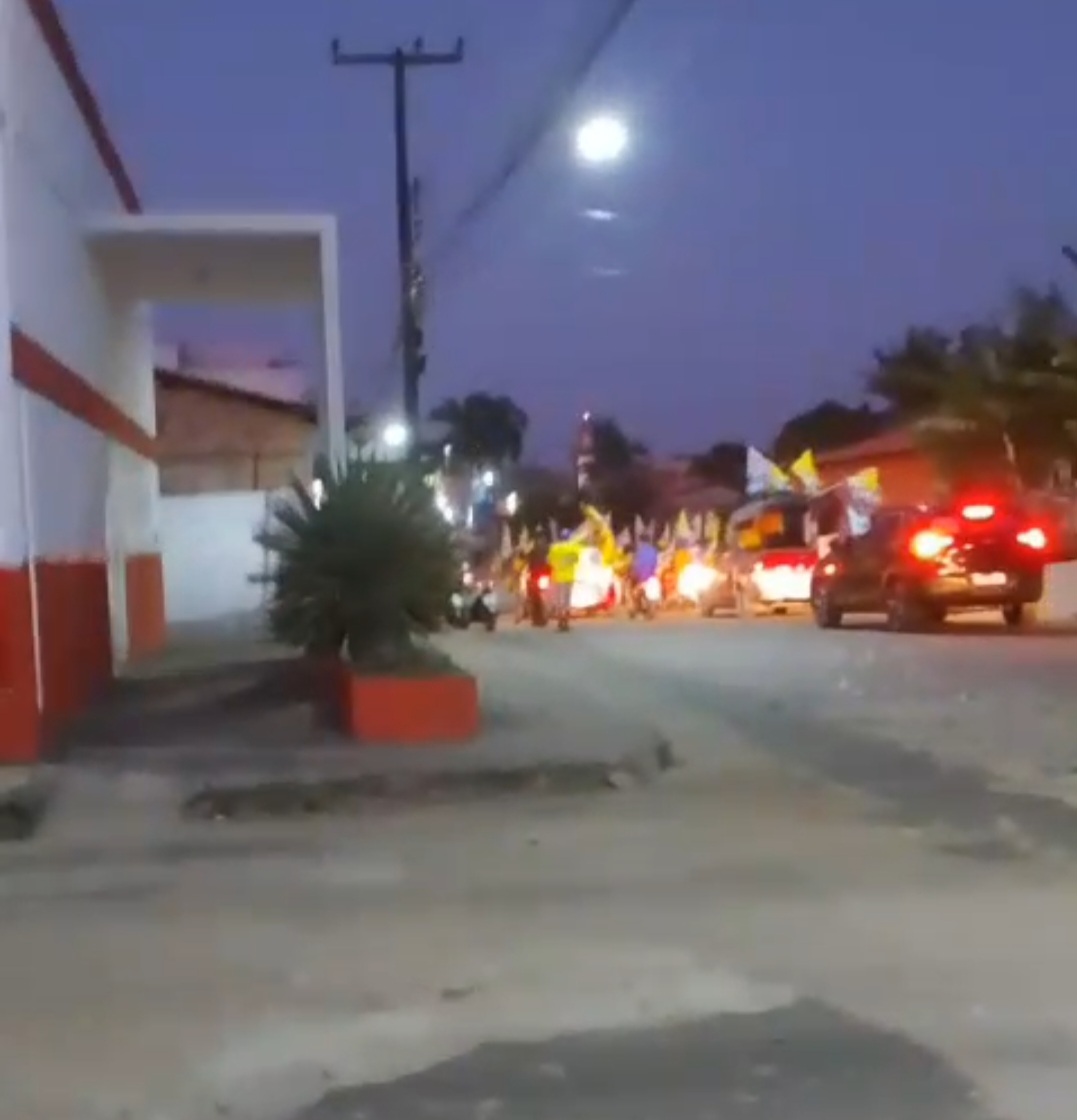 No momento, você está visualizando *Carreatinha vexatória em Santa Helena atesta impopularidade de Touro e Josinaldo*