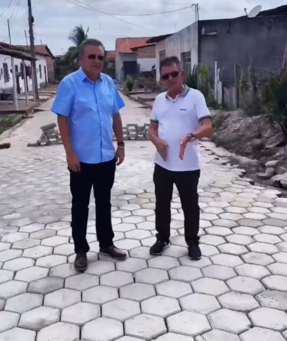 No momento, você está visualizando *Com Prefeito Zezildo Almeida, o trabalho não para. Os compromissos com a população helenense nas entregas das obras de infraestrutura que trazem melhoria na cidade estão a todo vapor.*