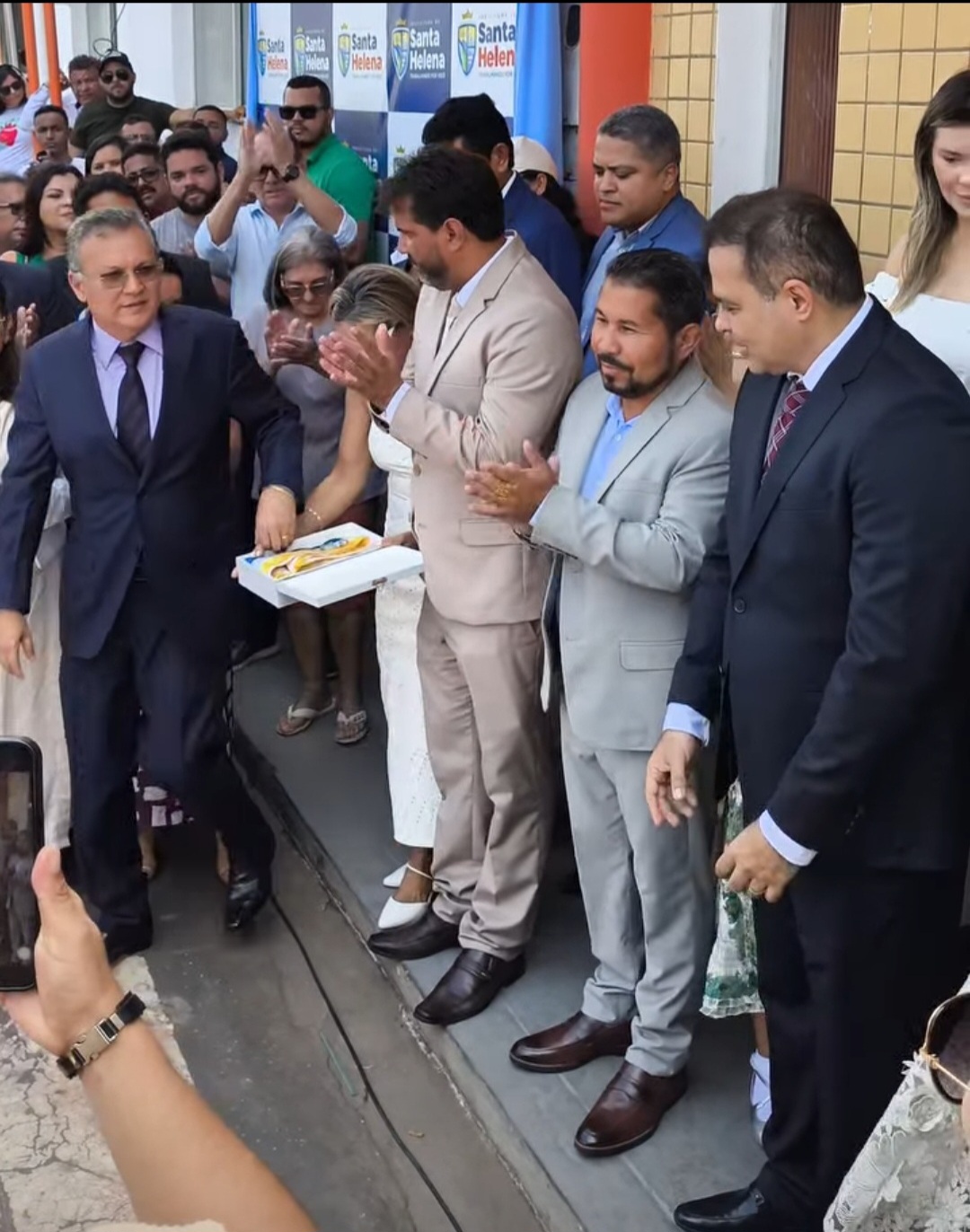 No momento, você está visualizando *Santa Helena-MA: Em clima de Festa da Democracia, celebra com: Prefeito Joãozinho Pavão, Vice-prefeito Jurandi Mendonça, 13 Vereadores e Políticos em Geral, a posse dos eleitos para o pleito 2025/2029.*