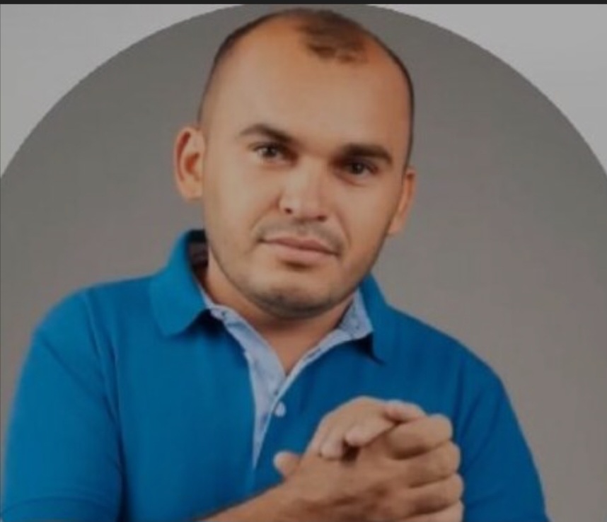 Leia mais sobre o artigo *Prefeito flagrado em casa com mulher casada apanha do marido traído no Maranhão*