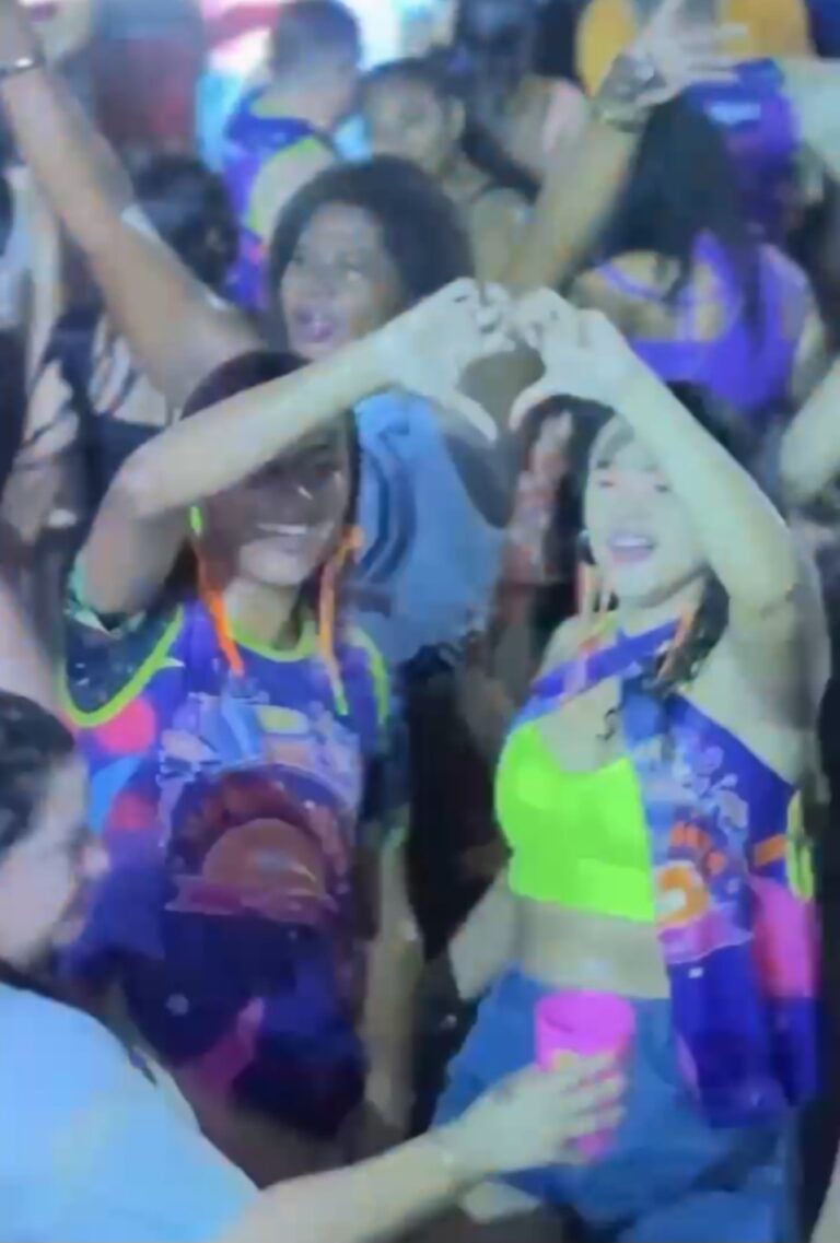 Leia mais sobre o artigo *Santa Helena-MA em Festa de Momo que inicia oficialmente hoje 28/02. Vem você também para a Folia, traga a família para esse grande momento de alegria e diversão. O melhor e maior Carnaval da Baixada é aqui!*