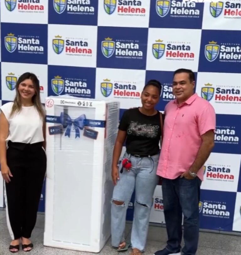 Leia mais sobre o artigo *Muitas famílias foram contempladas com Geladeiras Novas pela Prefeitura de Santa Helena e a Equatorial Energia, através do Programa E+ Geladeira Nova!. Foram 60 geladeiras trazendo economia e alegria as familias helenense.*
