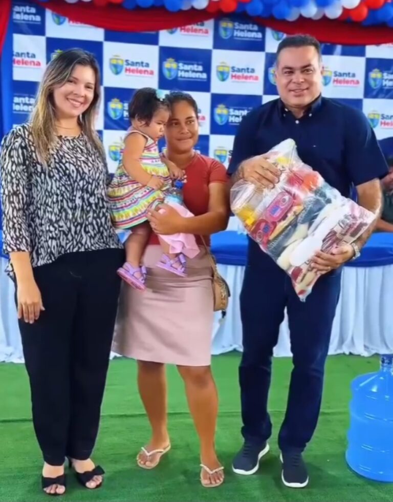 Leia mais sobre o artigo *Prefeitura de Santa Helena com apoio da Defesa Civil, distribuiu 3.000 cestas básicas, 2.000 água mineral e 7 toneladas de pescados às famílias assistidas pela Assistência Social do município.*