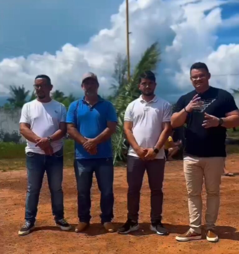 Leia mais sobre o artigo *Nem Judas traiu tanto: Vereadores helenenses, Márcio Dez, Brás Amaral e Victor, de partidos que integram a base do Governo Brandão, participam de manifestação contra o próprio Governo.*