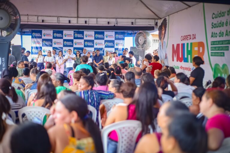 Leia mais sobre o artigo *Foi um grande dia. Prefeitura de Santa Helena em parceria com o Governo do Estado ofereceu diversos atendimentos na Carreta da Saúde das Mulheres.*