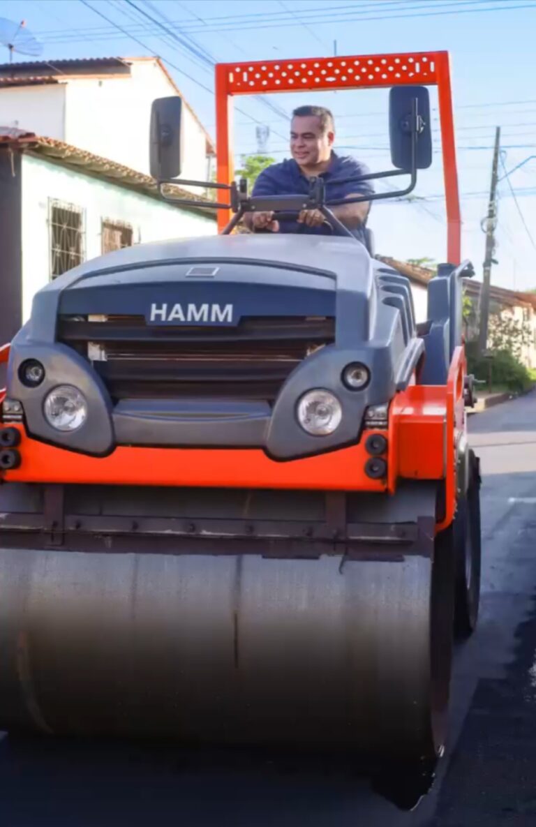 Leia mais sobre o artigo *Santa Helena um grande canteiro de obras! População elogia gestão de Joãozinho Pavão!*