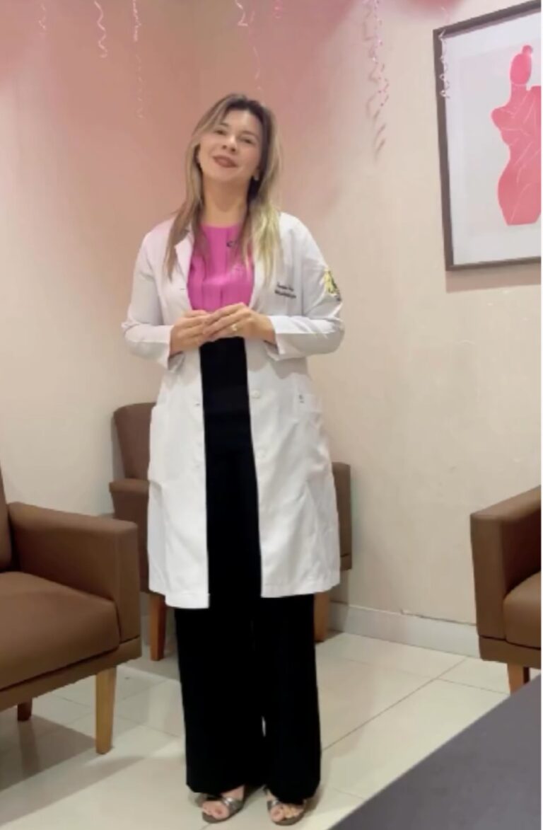 Leia mais sobre o artigo 🎀 *OUTUBRO ROSA EM SANTA HELENA!* 💖  💬 *Convite especial da Primeira-Dama e Médica, Dra. Flaviana Abreu Pavão, para todas as mulheres helenenses!* 🌸