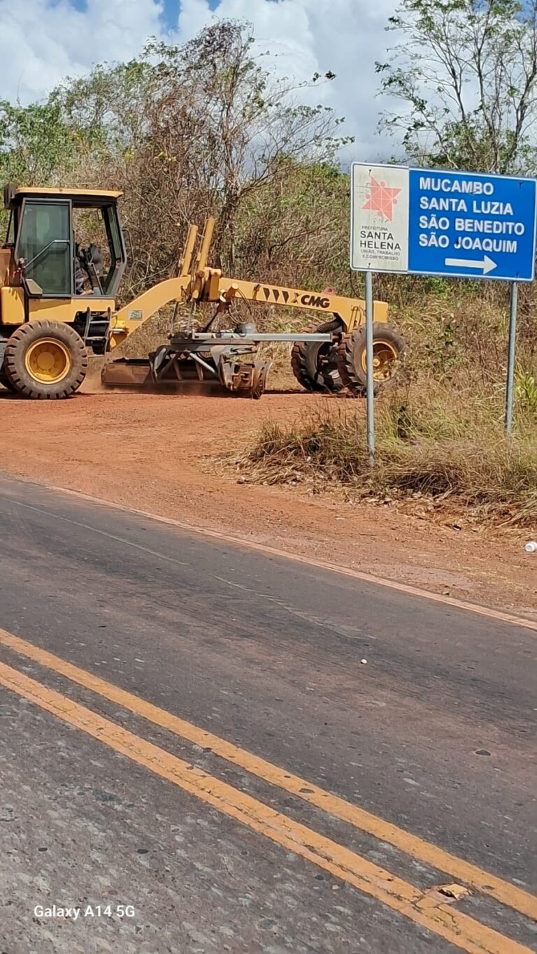 Leia mais sobre o artigo *A Prefeitura de Santa Helena segue recuperando estradas vicinais, e nesta semana o foco é a estrada do Povoado Mucambo.* *As equipes realizam manutenção das pontes, empissarramento, patrolamento e compactação do solo para melhorar o acesso, principalmente no período chuvoso.*