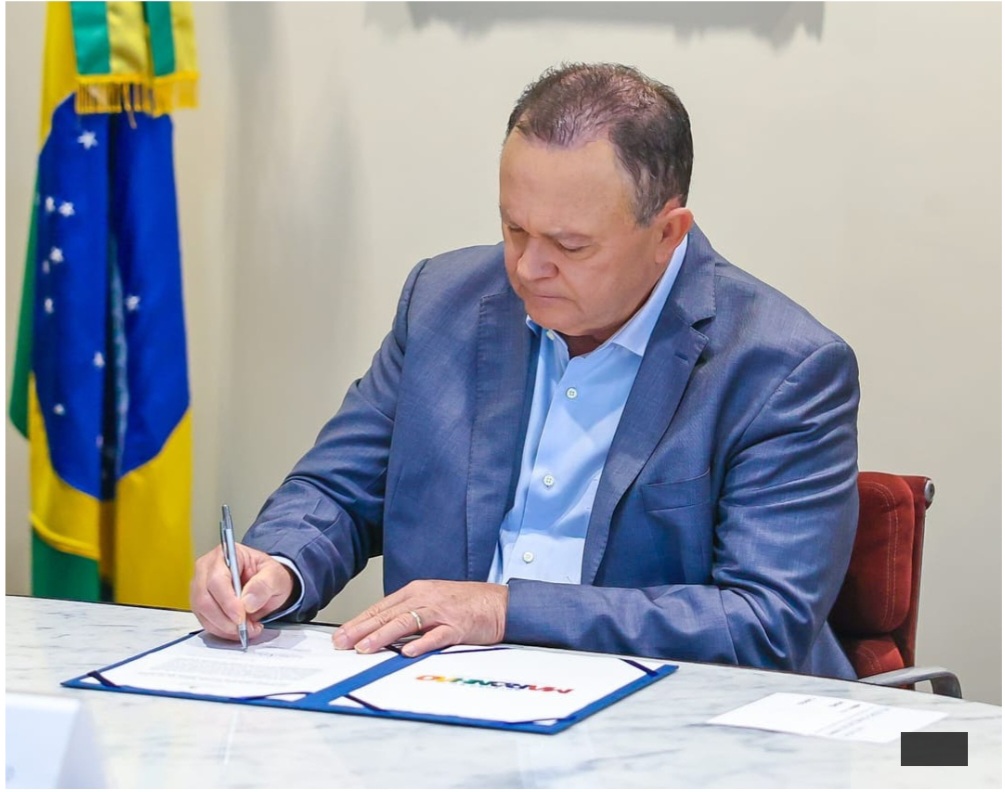 Leia mais sobre o artigo *O cartão do Maranhão Livre da Fome aumenta de R$ 200 para R$ 300, com adicional para pessoas com deficiência. Em Santa Helena, 568 famílias já foram beneficiadas, e o prefeito Joãozinho Pavão agradeceu ao Governo do Estado. Os novos valores devem começar em dezembro.*