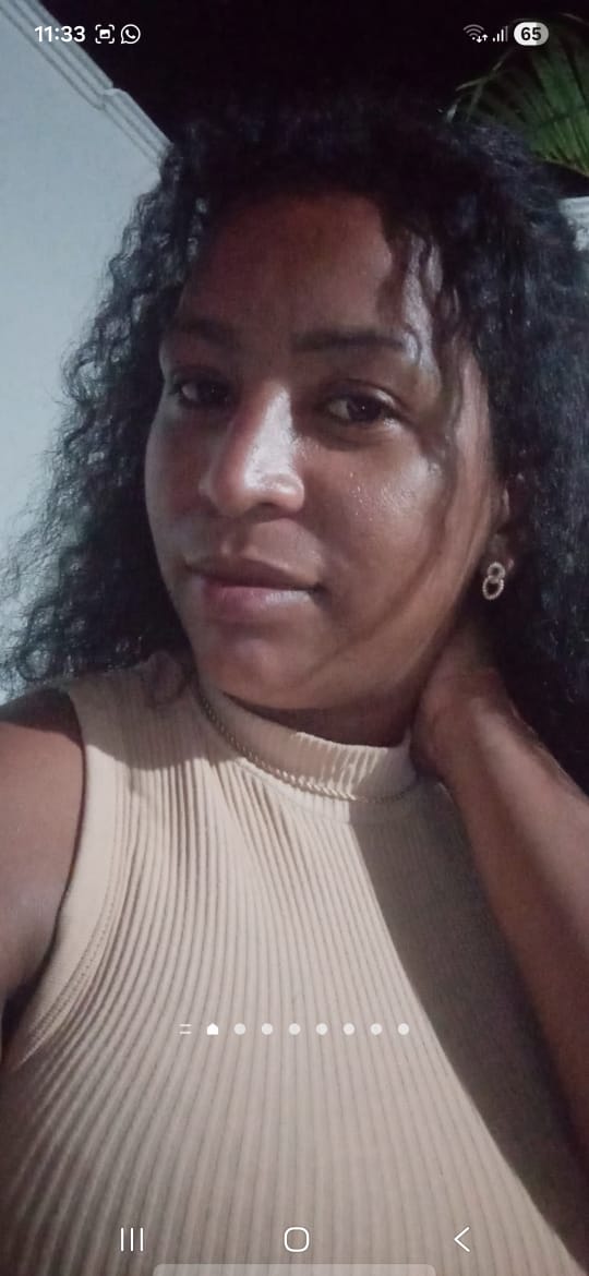 Leia mais sobre o artigo *Hoje o nosso parabéns vai para essa mulher incrível e guerreira: Joelma Gomes de Oliveira* 🎉✨