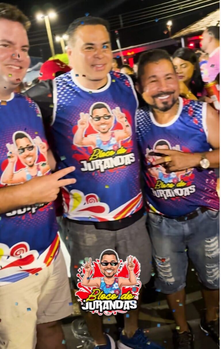 Leia mais sobre o artigo 🚨 RECORDE DE PÚBLICO E CARNAVAL HISTÓRICO EM SANTA HELENA! 🚨 *O arrastão do Bloco do Jurandas arrastou mais de 2 mil foliões pelas ruas e reuniu cerca de 5.800* *pessoas na Praça da Morada Nova, ao som do Trio XLove.* *Um verdadeiro espetáculo popular que confirmou Santa Helena como palco do maior pré-carnaval da sua história.*