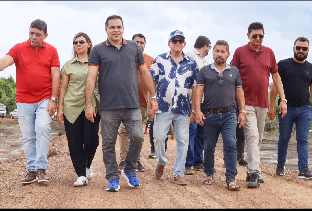No momento, você está visualizando *O trabalho não para, nem em pleno sábado de Carnaval!*  *Aqui não tem feriado para o progresso. Tem estrada, barragem, obra e compromisso com o povo. Santa Helena segue em frente.*