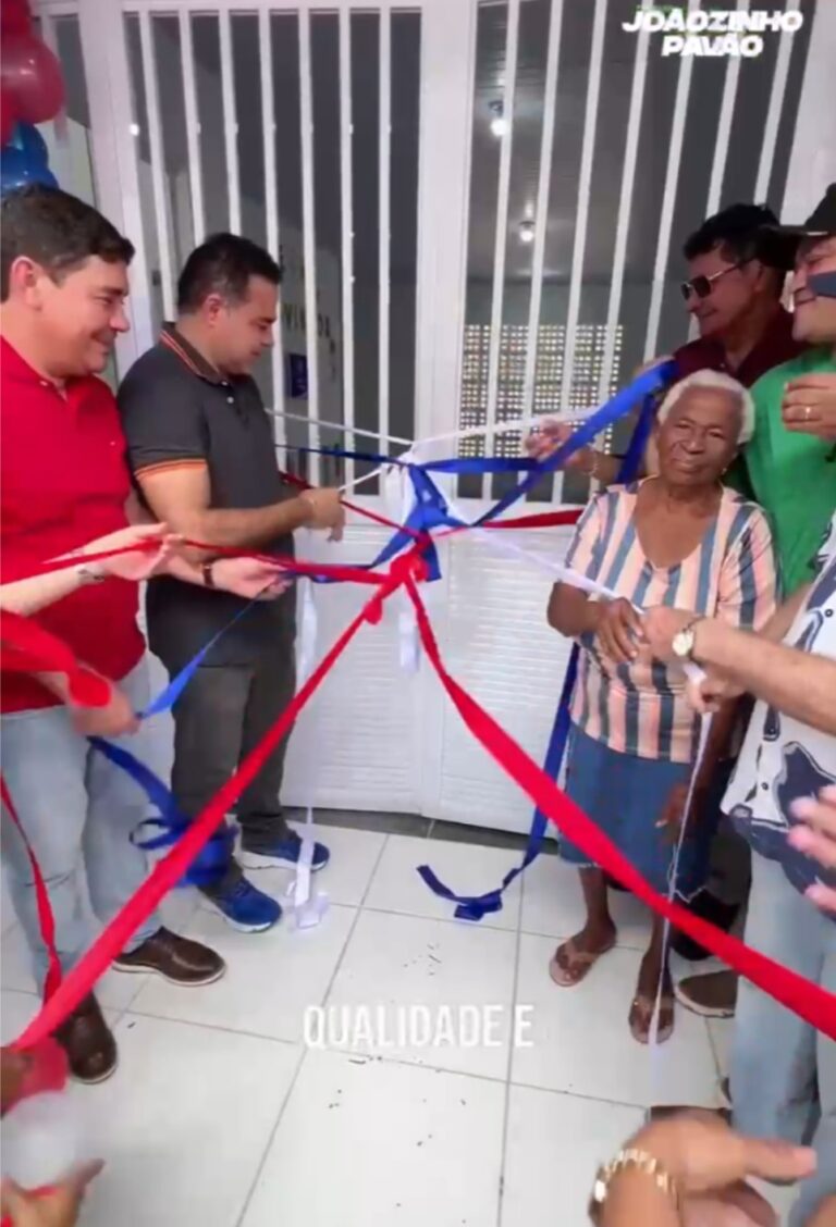 Leia mais sobre o artigo *Entre ruas que ganham vida e sonhos que saem do papel, Joãozinho Pavão reafirma sua essência: governar é cuidar, é estar perto, é transformar promessa em realidade. Mais que palavras, sua gestão escreve, todos os dias, capítulos de trabalho, entrega e compromisso com o povo.*