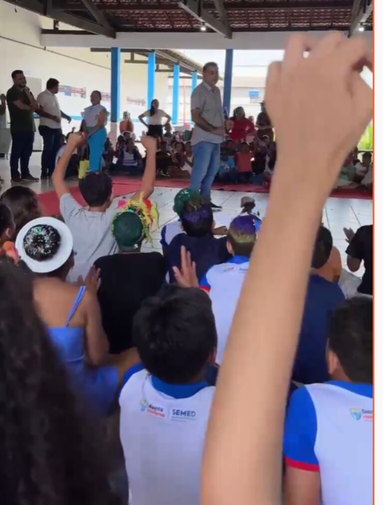 Leia mais sobre o artigo *Gestão Joãozinho Pavão — Compromisso com a educação, o esporte e o futuro de Santa Helena. Reforma da Escola e do Ginásio Poliesportivo Maria Tereza é mais uma promessa do dia das crianças sendo cumprida.*