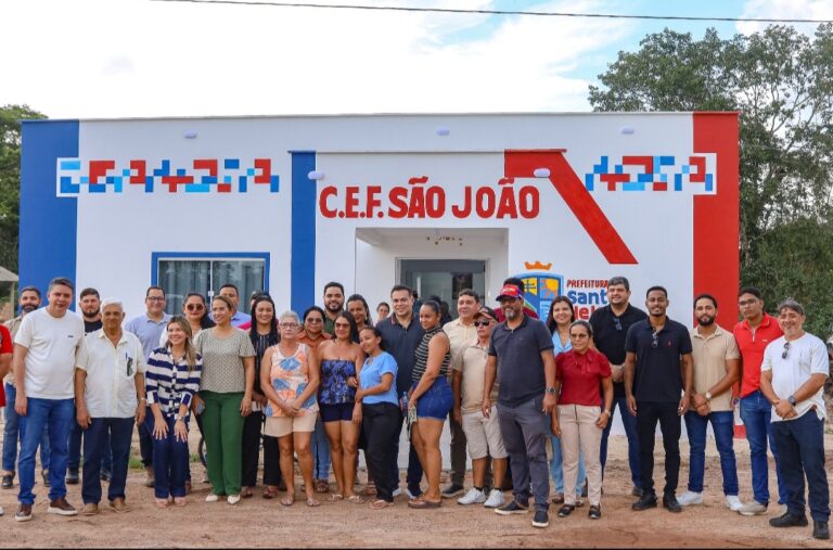 Leia mais sobre o artigo *Santa Helena vive tempo de obras, entregas e esperança*  *Quando a cidade avança em obras e conquistas, a melhor resposta não vem do discurso — vem do som das portas sendo abertas para o futuro.*