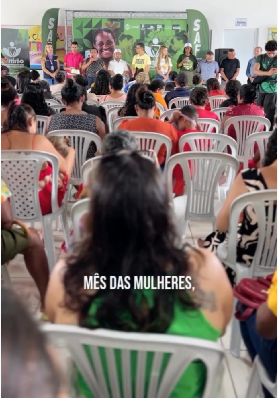 Leia mais sobre o artigo *Aqui o trabalho não para: Mutirão da Cidadania movimenta o CEF Maria Tereza e leva serviços às mulheres trabalhadoras rurais de Santa Helena.*  *Enquanto Governo do Estado e Prefeitura unem forças para garantir direitos e atendimento à população, a oposição segue no velho roteiro de críticas e reclamações — mas o desenvolvimento continua avançando*