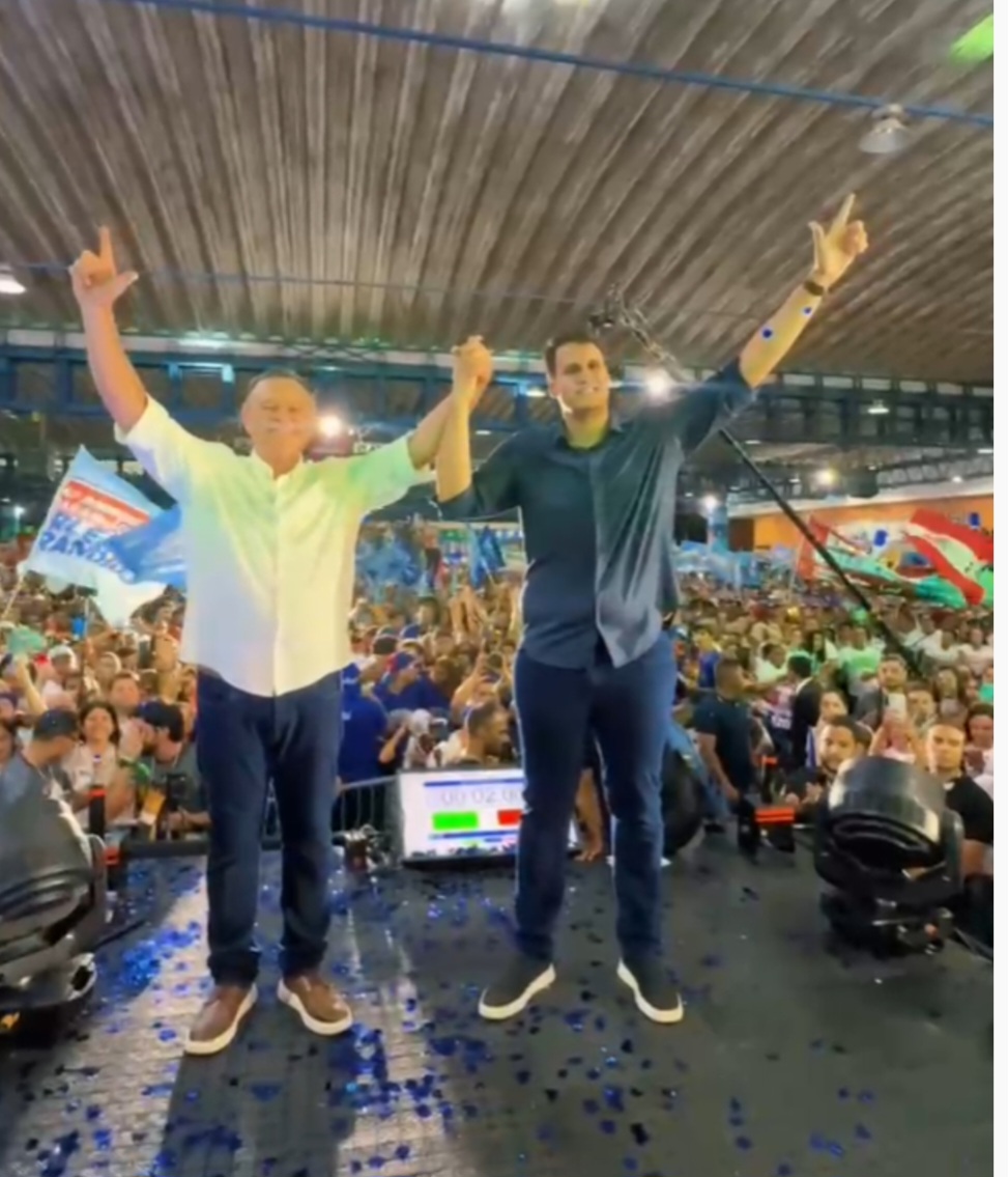 Leia mais sobre o artigo *Com cerca de 40 mil pessoas e apoio de 182 prefeitos, Orleans Brandão lança pré-candidatura ao Governo do Maranhão em grande ato político*