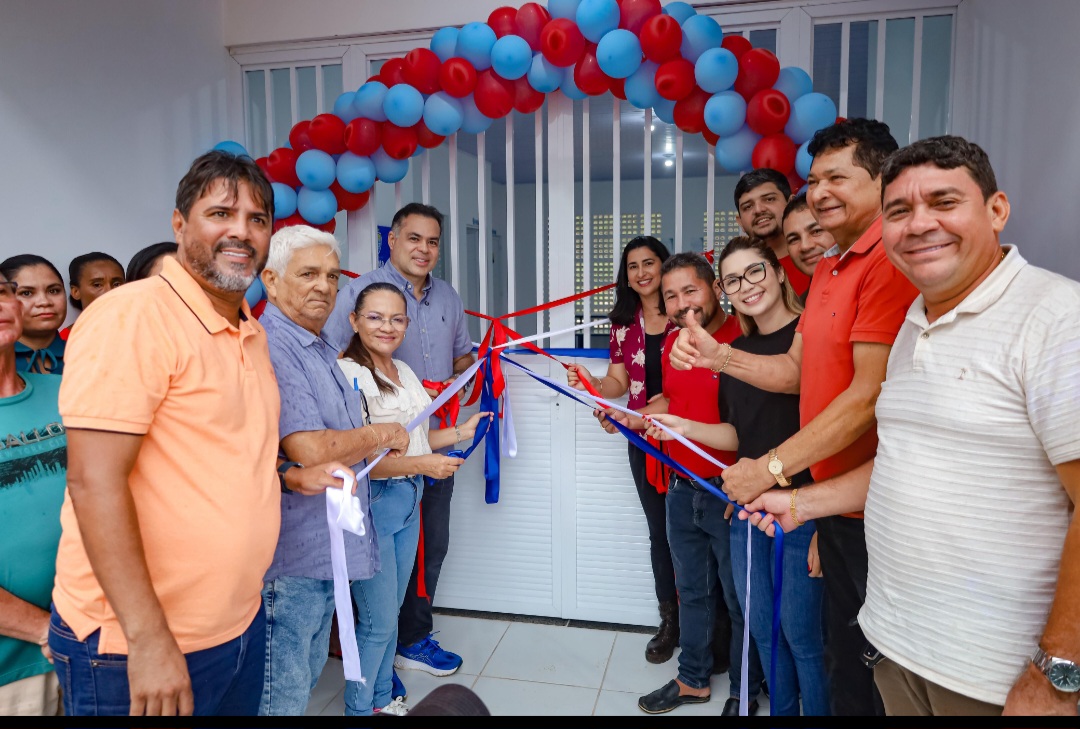 Leia mais sobre o artigo 📚 *Educação que transforma: Prefeito Joãozinho Pavão entrega o novo C.E.F. Bom Jesus, no povoado Mundico — escola padrão MEC, construída com recursos próprios, reforçando o compromisso com ensino de qualidade em Santa Helena.*