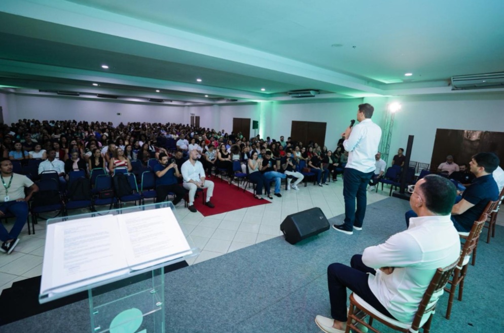 Leia mais sobre o artigo *O pré-candidato Orleans Brandão se reuniu com profissionais da saúde e reforçou o compromisso com melhorias no setor, ouvindo demandas e propondo avanços nos serviços.*