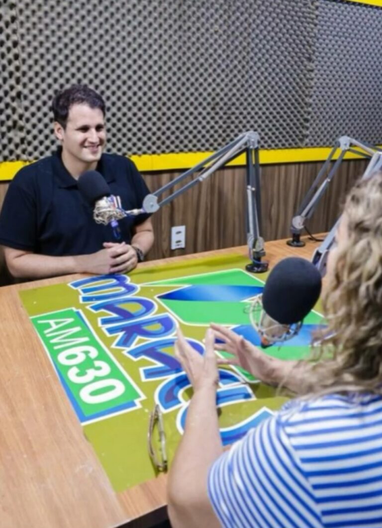 Leia mais sobre o artigo *Orleans Brandão, pré-candidato ao Governo do Maranhão, destacou na Rádio Maracu o compromisso com obras e desenvolvimento na Baixada Maranhens*