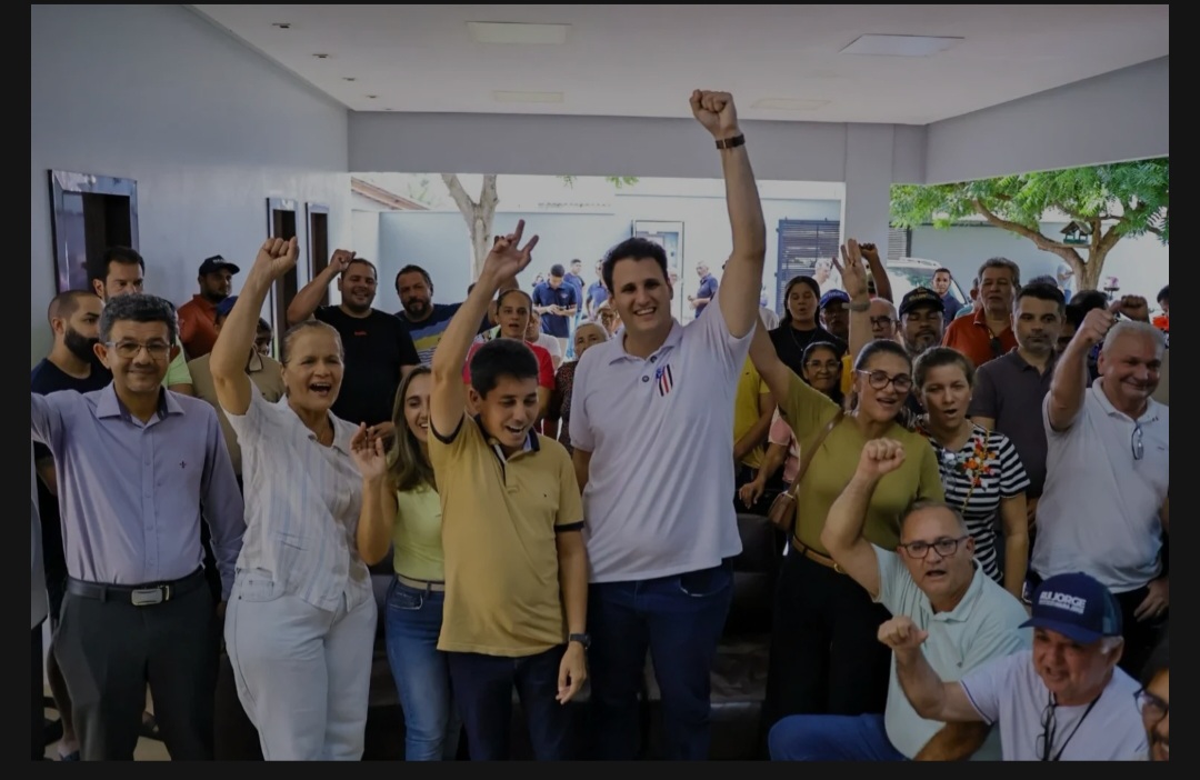 No momento, você está visualizando *Orleans Brandão foi recebido com entusiasmo em Estreito e mostrou mais uma vez sua força política, consolidando seu nome como um verdadeiro fenômeno de popularidade no Maranhão.*