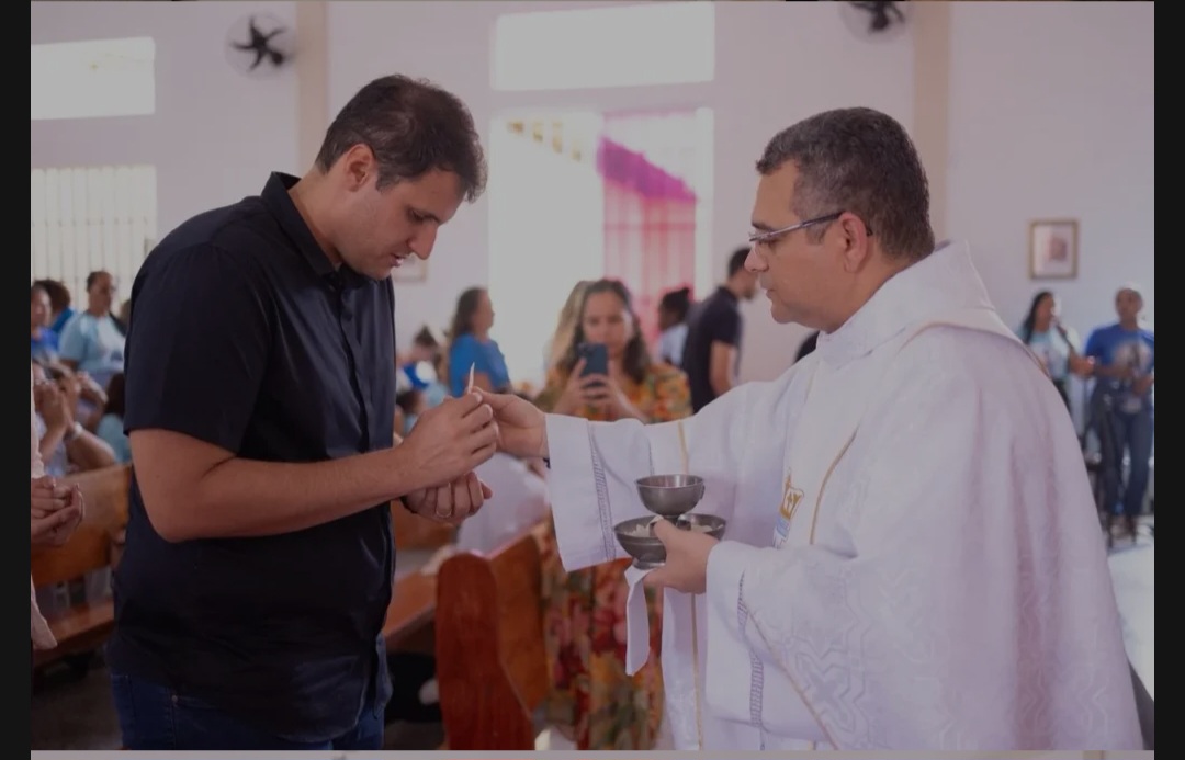 Leia mais sobre o artigo *Orleans Brandão participa de missa em homenagem a Nossa Senhora de Fátima em São Luís e reforça fé, tradição e proximidade com o povo maranhense.*