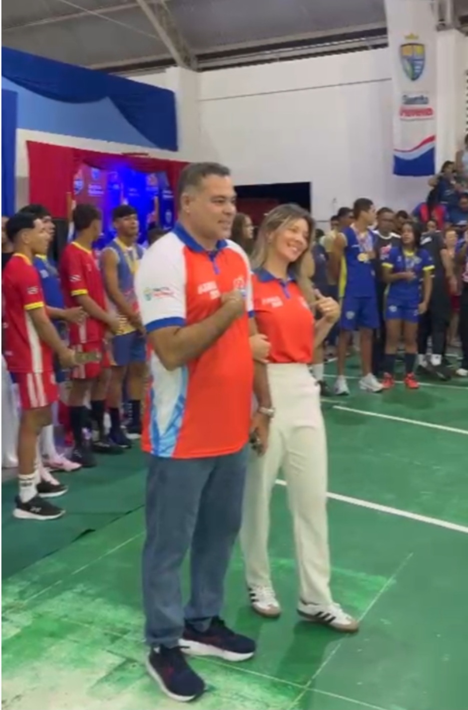 Leia mais sobre o artigo 🔥🏆 *Santa Helena para para viver noite histórica na abertura dos Jogos Escolares Helenenses 2026; ginásio do IEMA lotado e Joãozinho Pavão ovacionado pelo povão* 💚👏