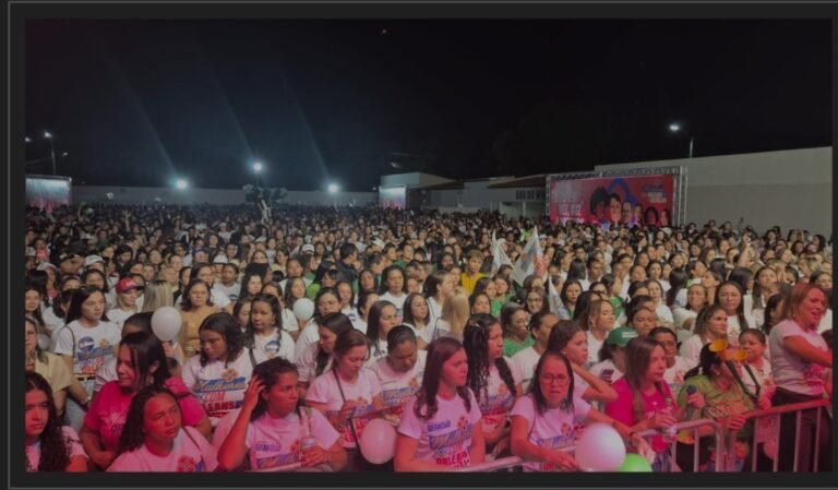 Leia mais sobre o artigo *COLINAS É TOMADA POR UMA ONDA FEMININA: MAIS DE 8 MIL MULHERES DECLARAM APOIO A ORLEANS BRANDÃO*  *Mobilização histórica supera todas as expectativas e transforma o Parque de Vaquejada Onildo Maior em um gigante ato de força, união e entusiasmo em defesa do projeto de Orleans Brandão e Edivaldo*
