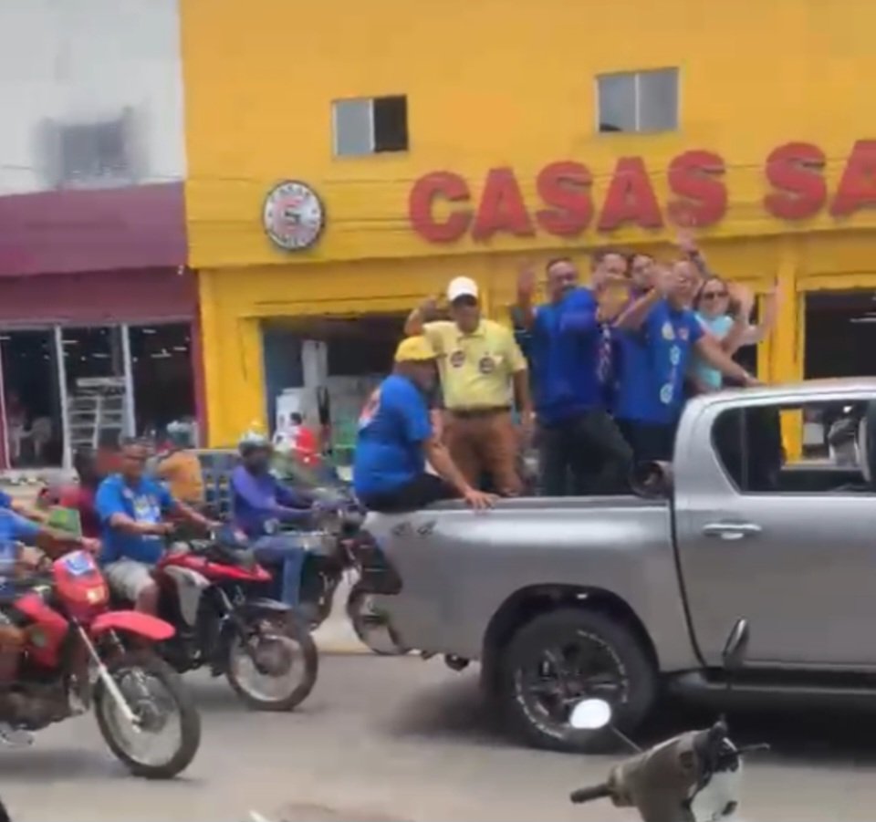 Leia mais sobre o artigo *Carreata de Braide em clima de velório: pouca gente, zero empolgação e muita cara de decepção*